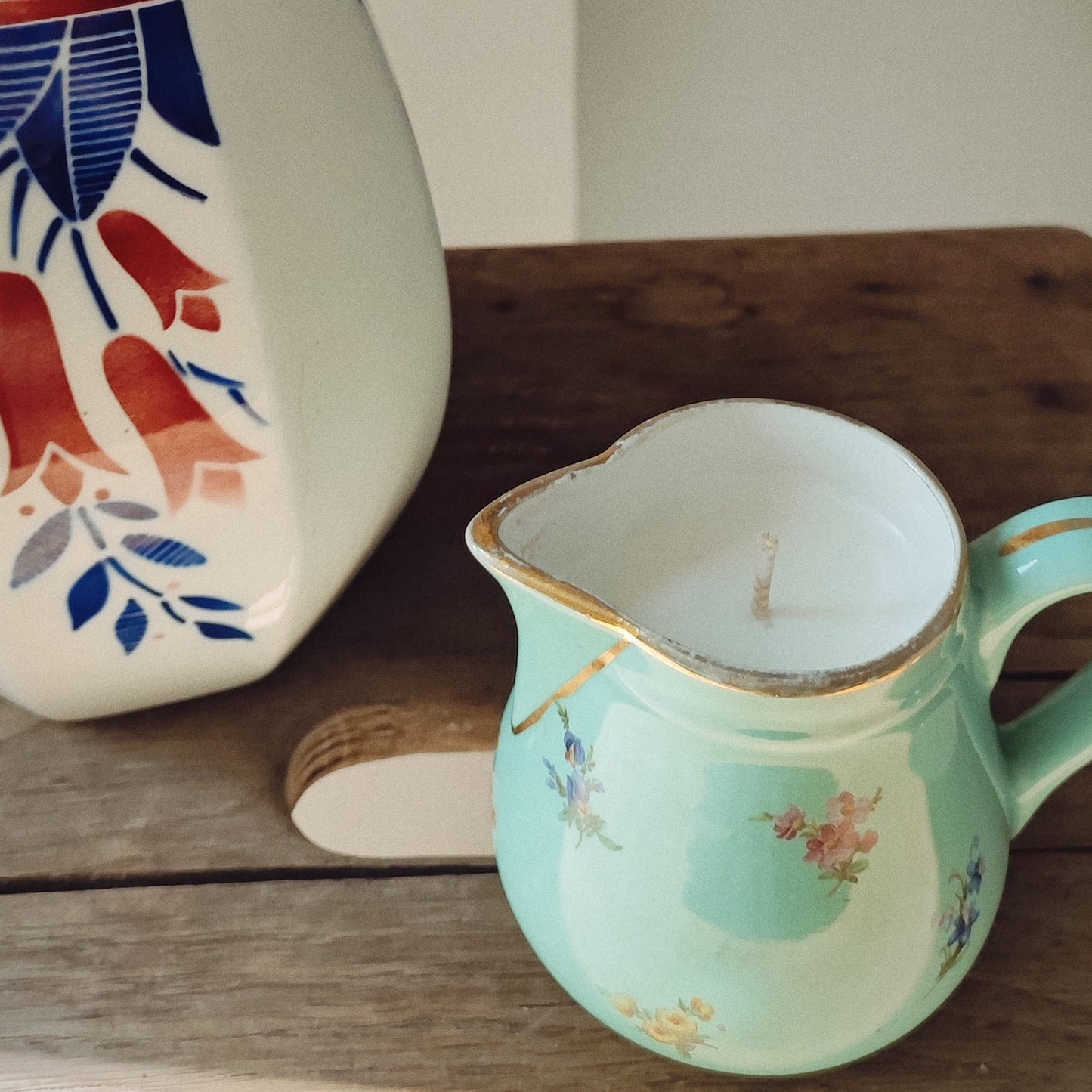 Pot à lait décor floral