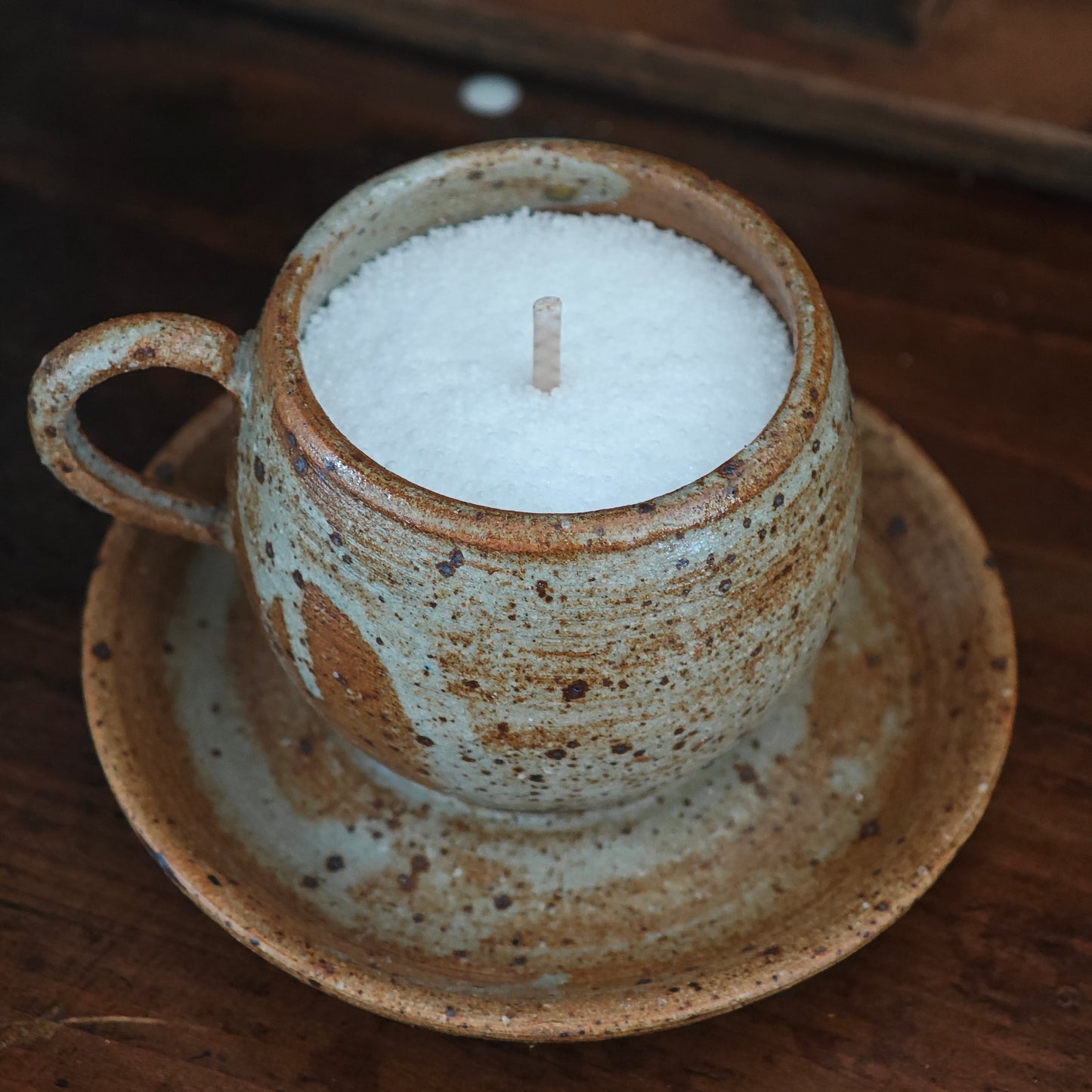 Tasse en grès pyrité