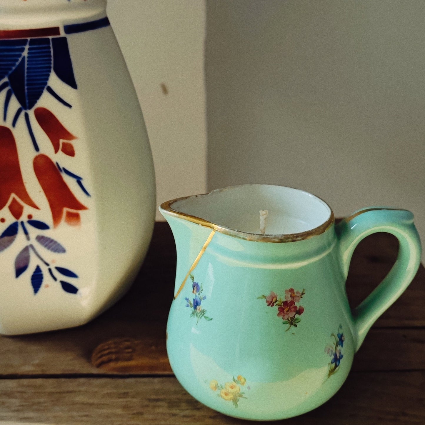 Pot à lait décor floral