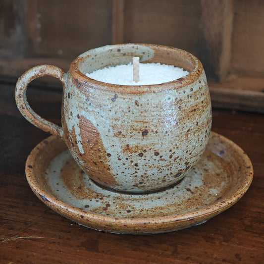 Tasse en grès pyrité