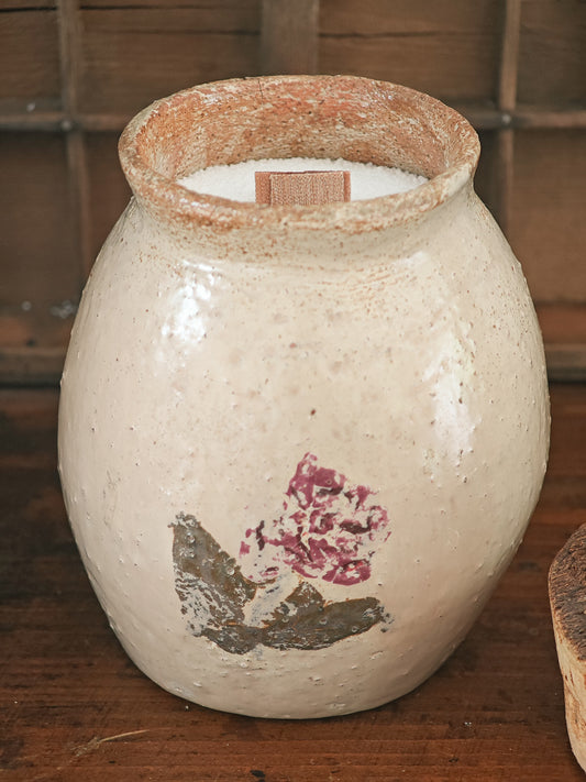 Pot ancien romantique avec bouchon en liège